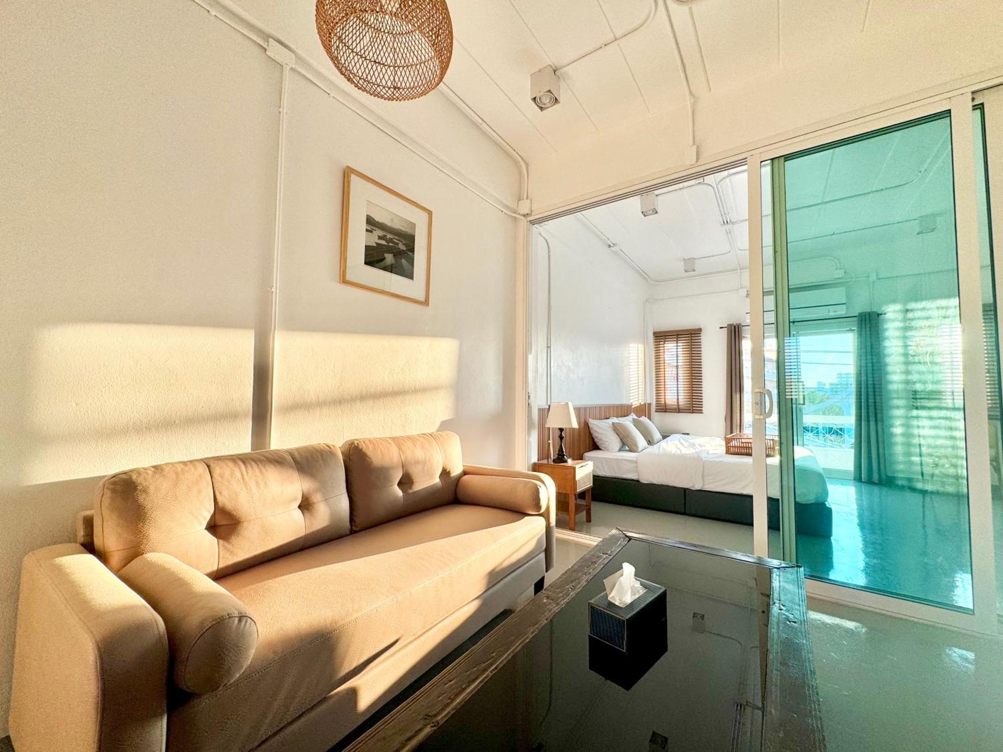Momento Hotel And Cafe Khon Kaen Extérieur photo